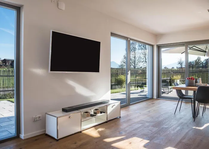 Design 195qm Ferienhaus Breitbrunn am Chiemsee