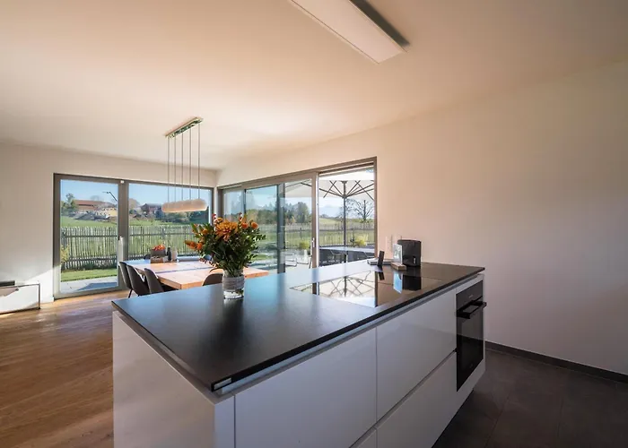 Design 195qm Ferienhaus Breitbrunn am Chiemsee